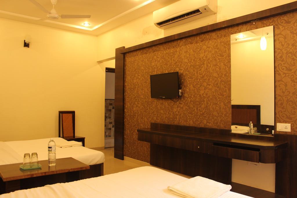 שירדי Hotel Sai Ramanand מראה חיצוני תמונה