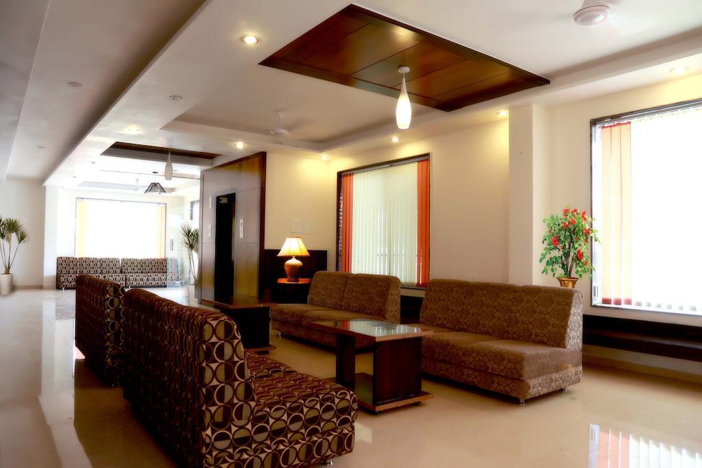 שירדי Hotel Sai Ramanand מראה חיצוני תמונה
