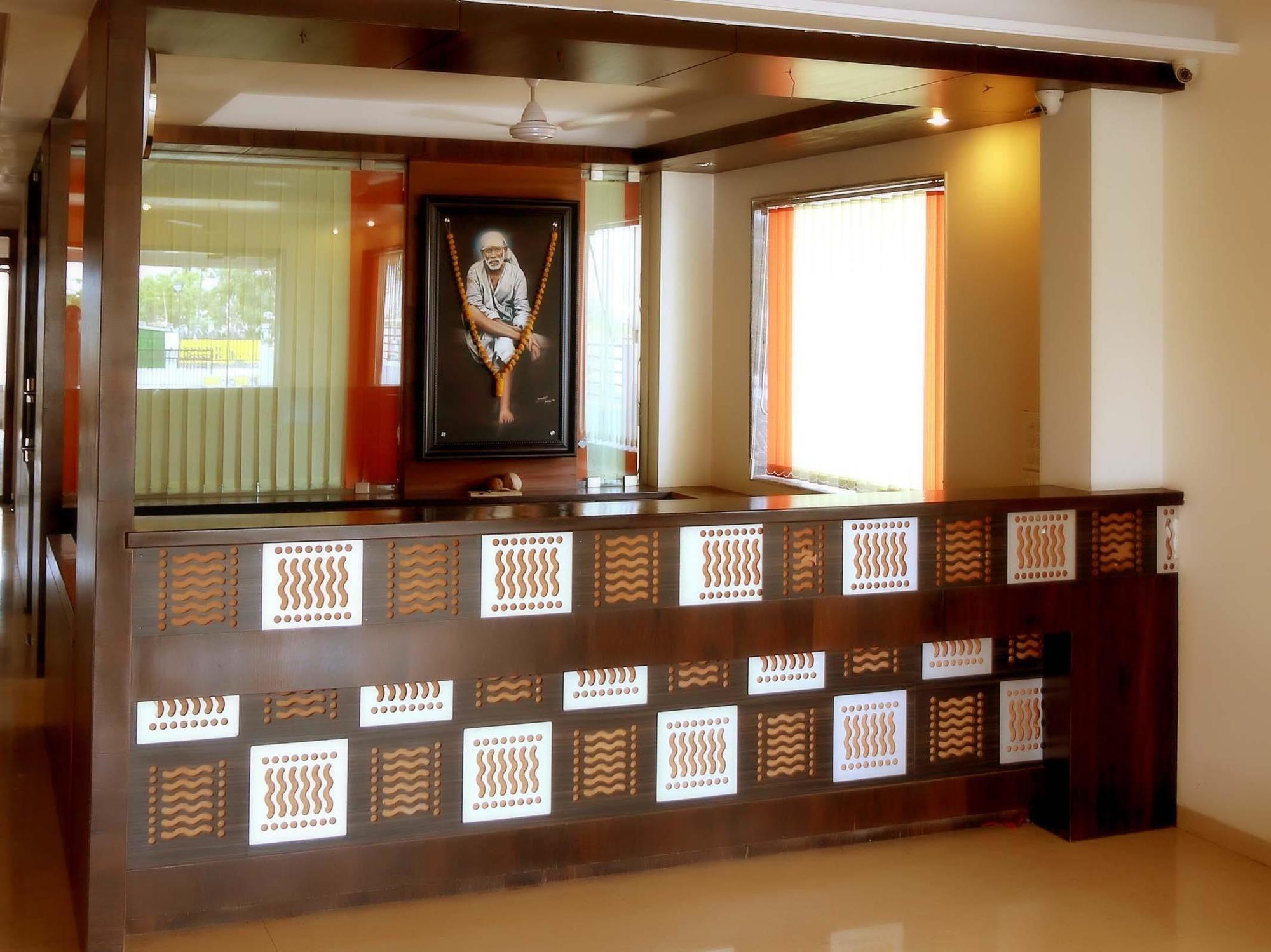 שירדי Hotel Sai Ramanand מראה חיצוני תמונה