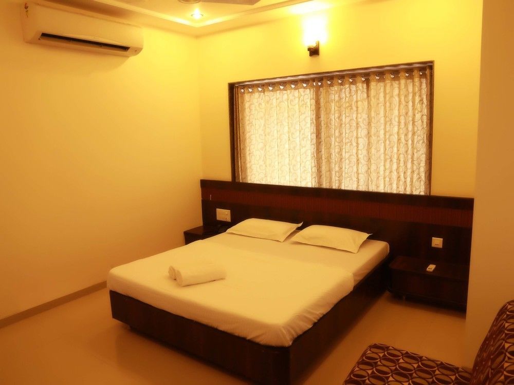 שירדי Hotel Sai Ramanand מראה חיצוני תמונה